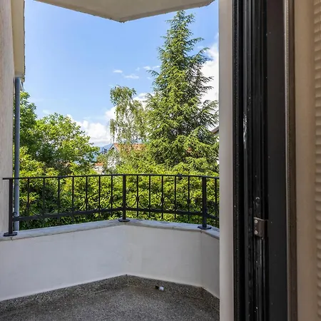 Holiday home Beautiful Home In Spincici With Kitchen *