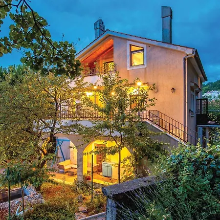 Beautiful In Spincici With Kitchen Σπίτι διακοπών