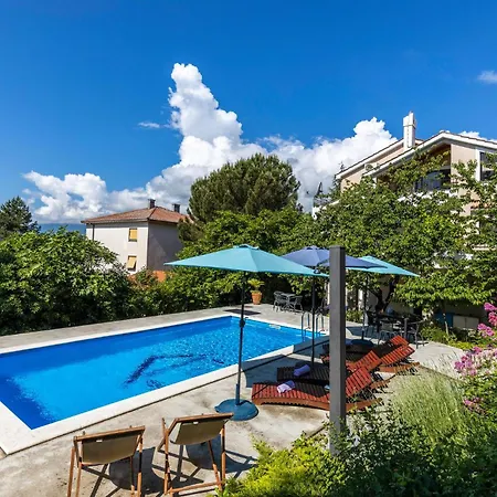 Σπίτι διακοπών Beautiful In Spincici With Kitchen