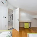 Pet Friendly In Spincici * 카스타브
