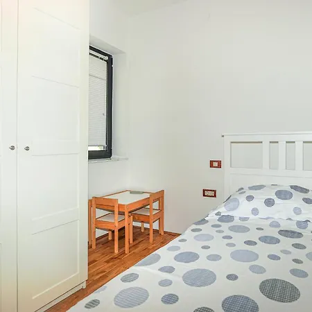 Beautiful Home In Spincici With Kitchen Kastav